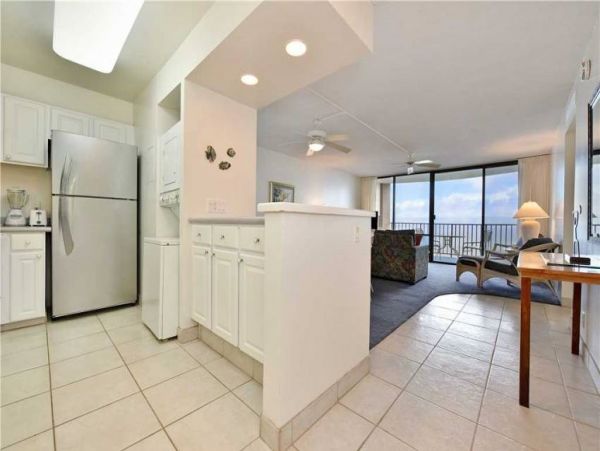 Lahaina Vacation Condo Two Bedrooms