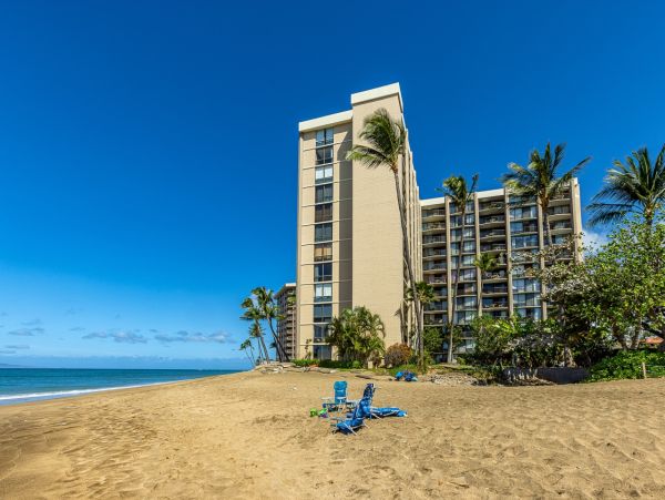 Wake to the Views of The Pacific Ocean from Your Bed!!