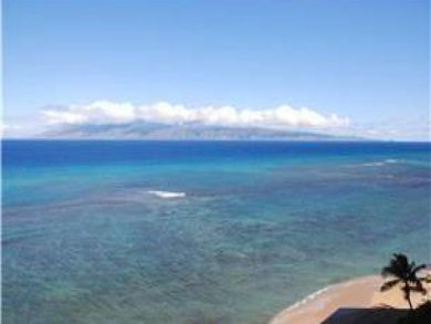 Lahaina vacation studio on the beach