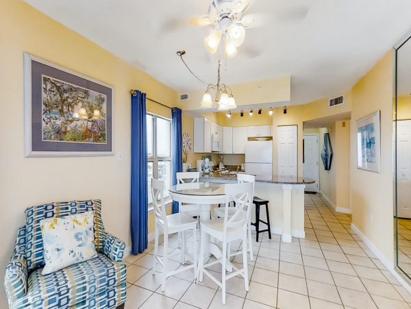 Okaloosa Direct Beachfront 2 Bedroom Condo - Amazing Views