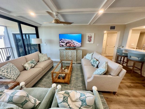 Sanibel Vacation Rental Condo 2 Bedrooms Plus Den Sleeps 6