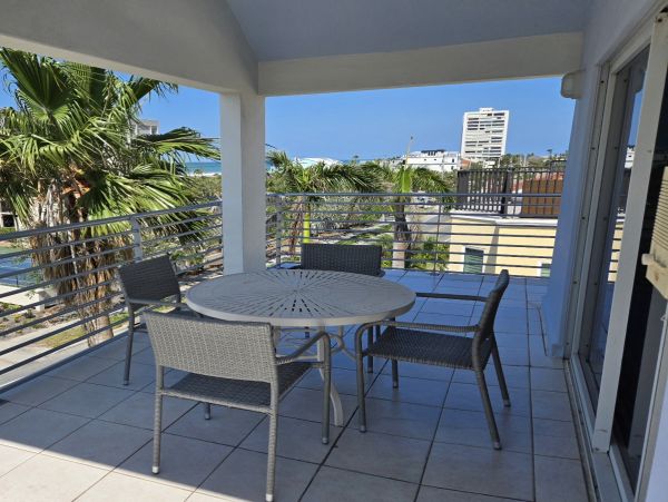 Siesta Key Vacation Rental with Gulf Views - Contemporary Luxury Townhome Near Siesta Beach