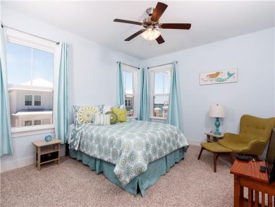 Navarre Beach Four Bedroom Vacation Home with Bay Views