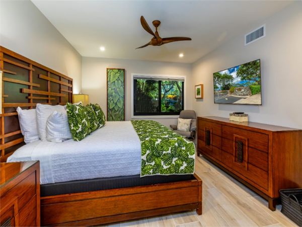 Amazing 2 Bedroom Oceanfront Condo with Sweeping Views