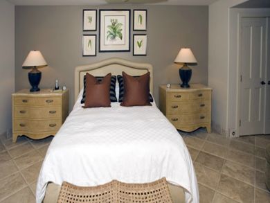 Master bedroom with queen bed