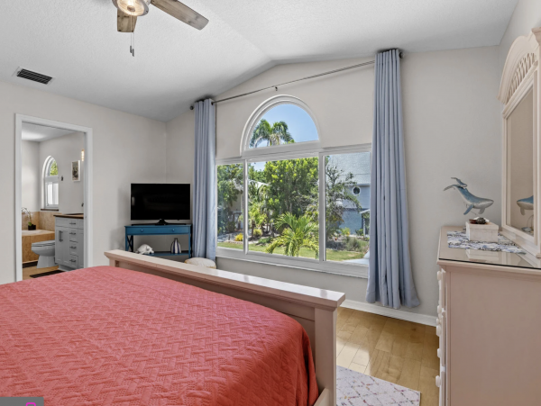Anna Maria Island Vacation Rental - Walk to Beach Luxury Home