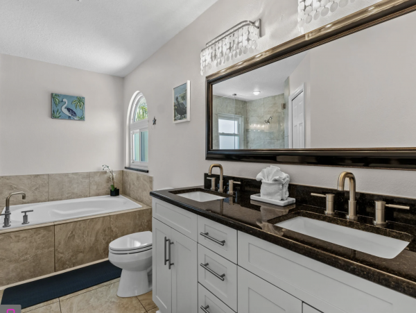 Anna Maria Island Vacation Rental - Walk to Beach Luxury Home
