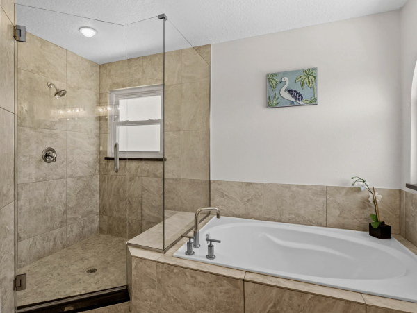 Anna Maria Island Vacation Rental - Walk to Beach Luxury Home