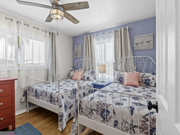 Anna Maria Island Vacation Rental - Walk to Beach Luxury Home