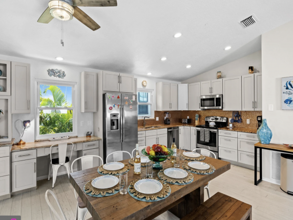 Anna Maria Island Vacation Rental - Walk to Beach Luxury Home