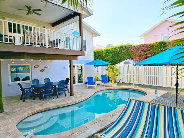 Anna Maria Island Vacation Rental - Walk to Beach Luxury Home