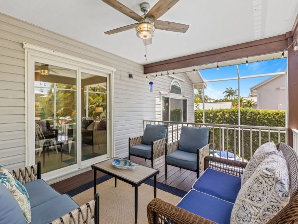 Anna Maria Island Vacation Rental - Walk to Beach Luxury Home