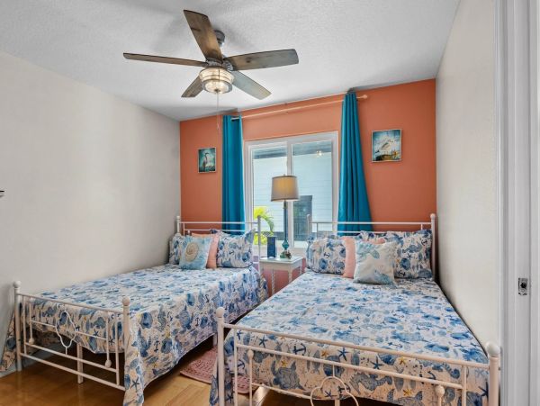 Anna Maria Island Vacation Rental - Walk to Beach Luxury Home