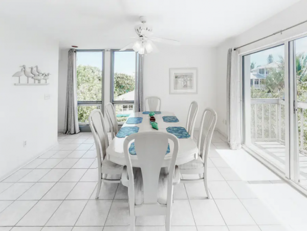 Anna Maria Island Oceanfront Beach Vacation Home Sleeps 6