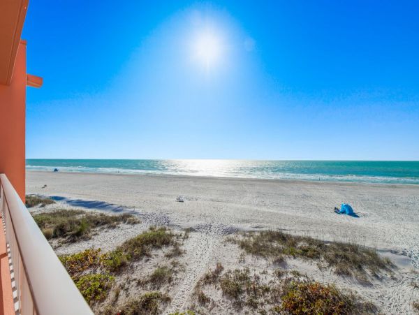 Bradenton Beach Beachfront Condo Rental - Anna Maria Island Vacation Home