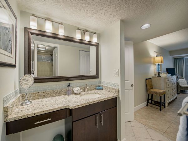 Bradenton Beach Beachfront Condo Rental - Anna Maria Island Vacation Home