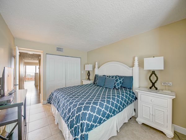 Bradenton Beach Beachfront Condo Rental - Anna Maria Island Vacation Home