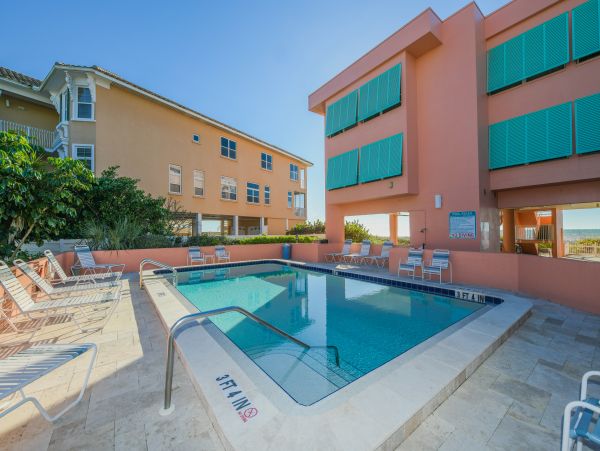 Bradenton Beach Beachfront Condo Rental - Anna Maria Island Vacation Home
