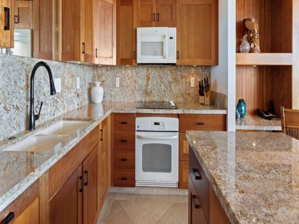 Kihei Beachfront Condo with 2 Bedroom