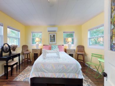 Lovely Bradenton Beach Vacation Cottage