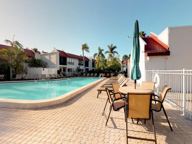 Anna Maria Island Holmes Beach Condo 904792