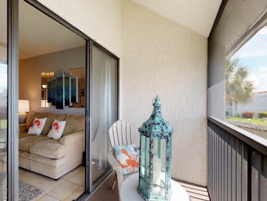 Bradenton Two Bedroom Vacation Condo Pool