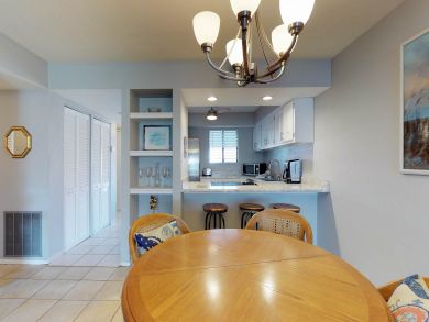 Bradenton Two Bedroom Vacation Condo Pool