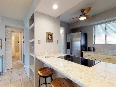 Bradenton Two Bedroom Vacation Condo Pool