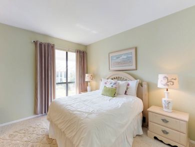 Bradenton Two Bedroom Vacation Condo Pool