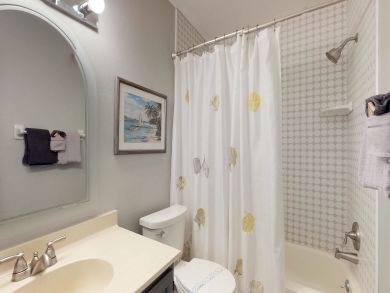 Bradenton Two Bedroom Vacation Condo Pool