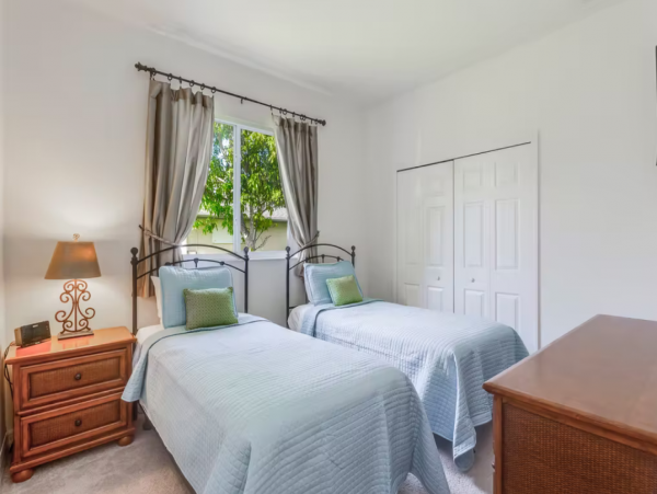 Cape Coral Luxury Vacation Home on the Water