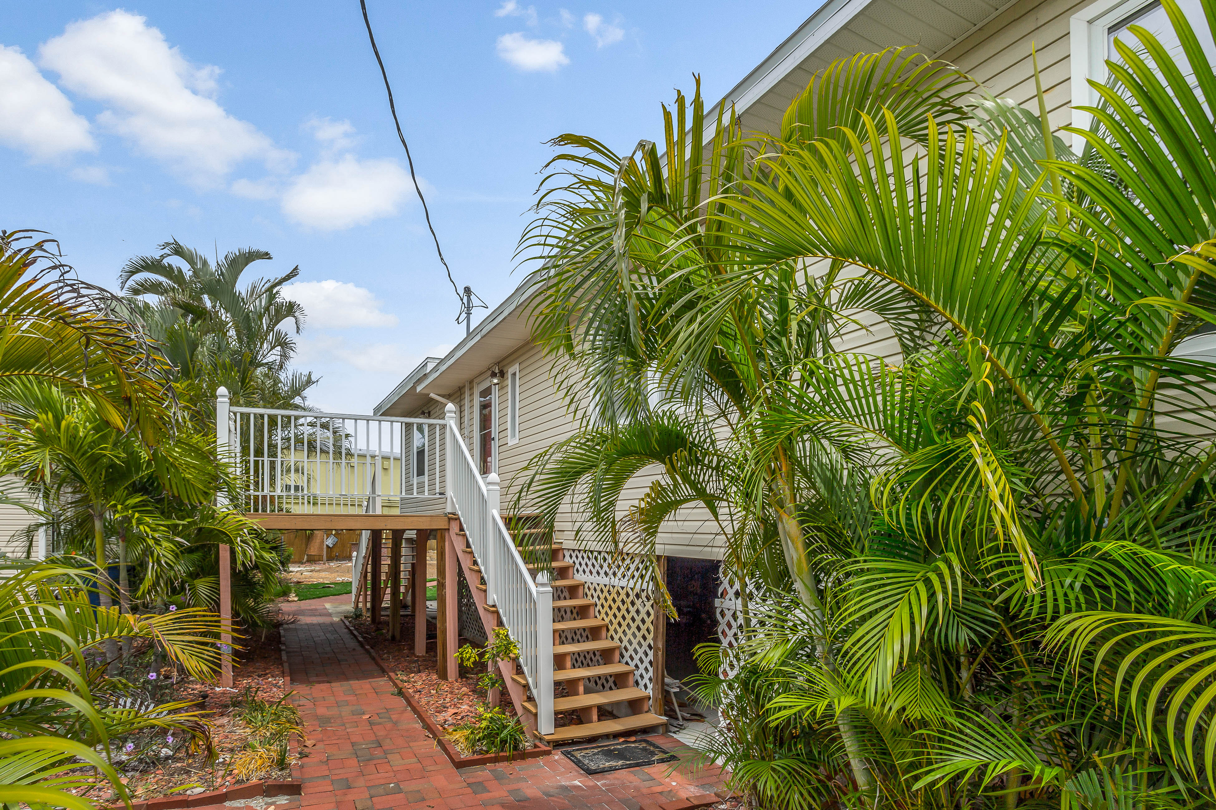 Fort Myers Home 904913