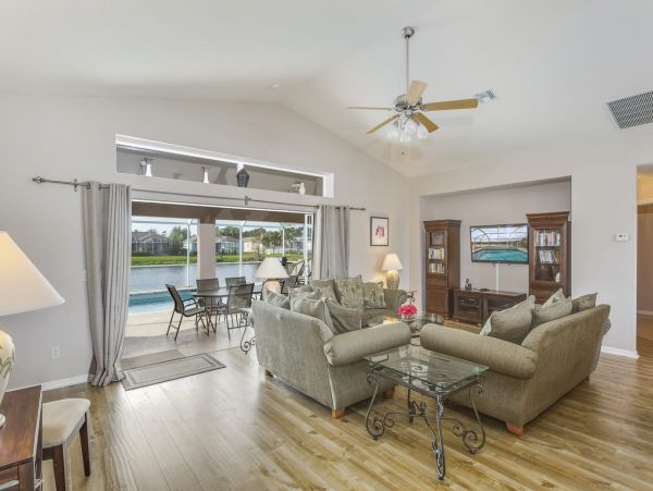 Fort Myers Vacation Villa Sleeps Eight Guests