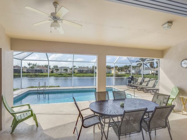 Fort Myers Vacation Villa Sleeps Eight Guests