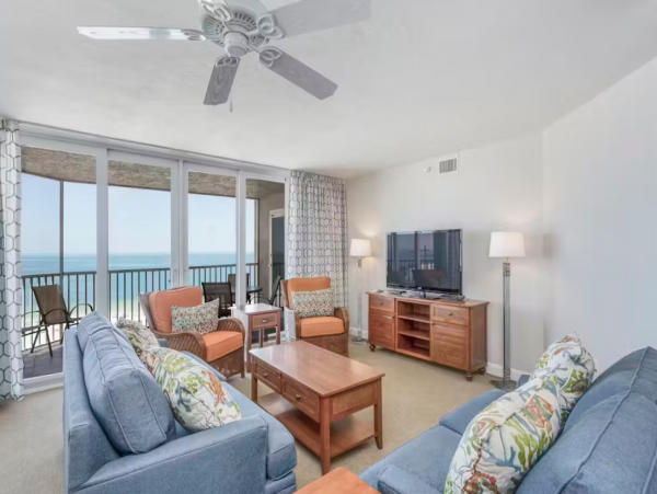 Waterfront Penthouse with Full Ocean Views in Fort Myers Beach