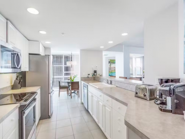 Waterfront Penthouse with Full Ocean Views in Fort Myers Beach