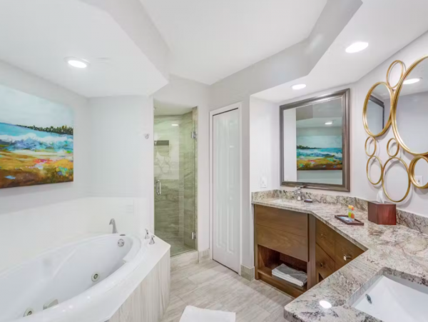 Waterfront Penthouse with Full Ocean Views in Fort Myers Beach