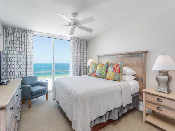 Waterfront Penthouse with Full Ocean Views in Fort Myers Beach