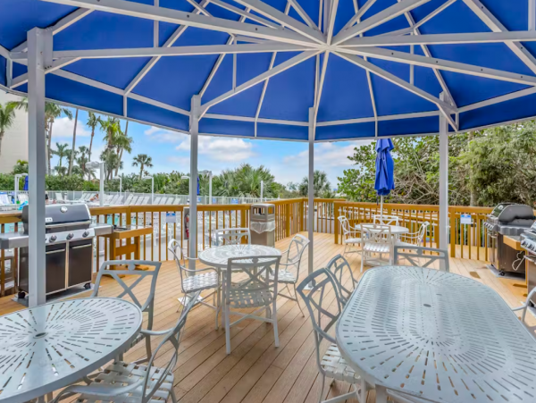 Waterfront Penthouse with Full Ocean Views in Fort Myers Beach