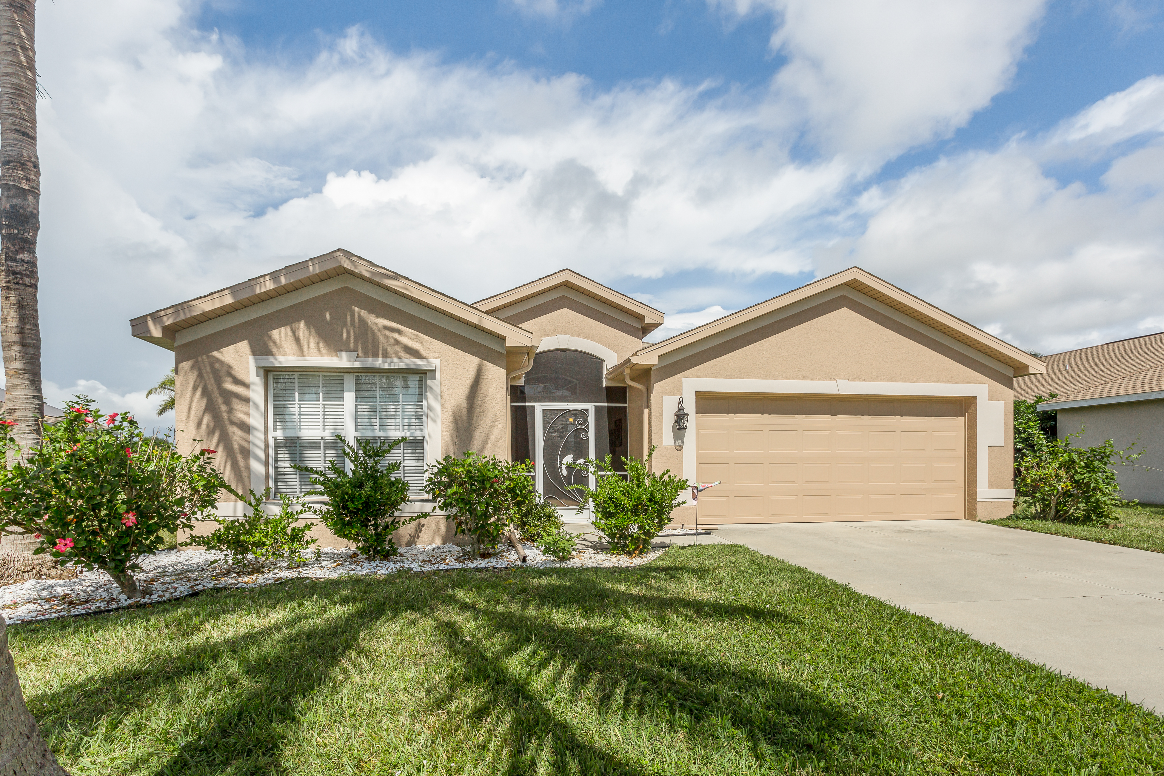 Fort Myers Home 904932