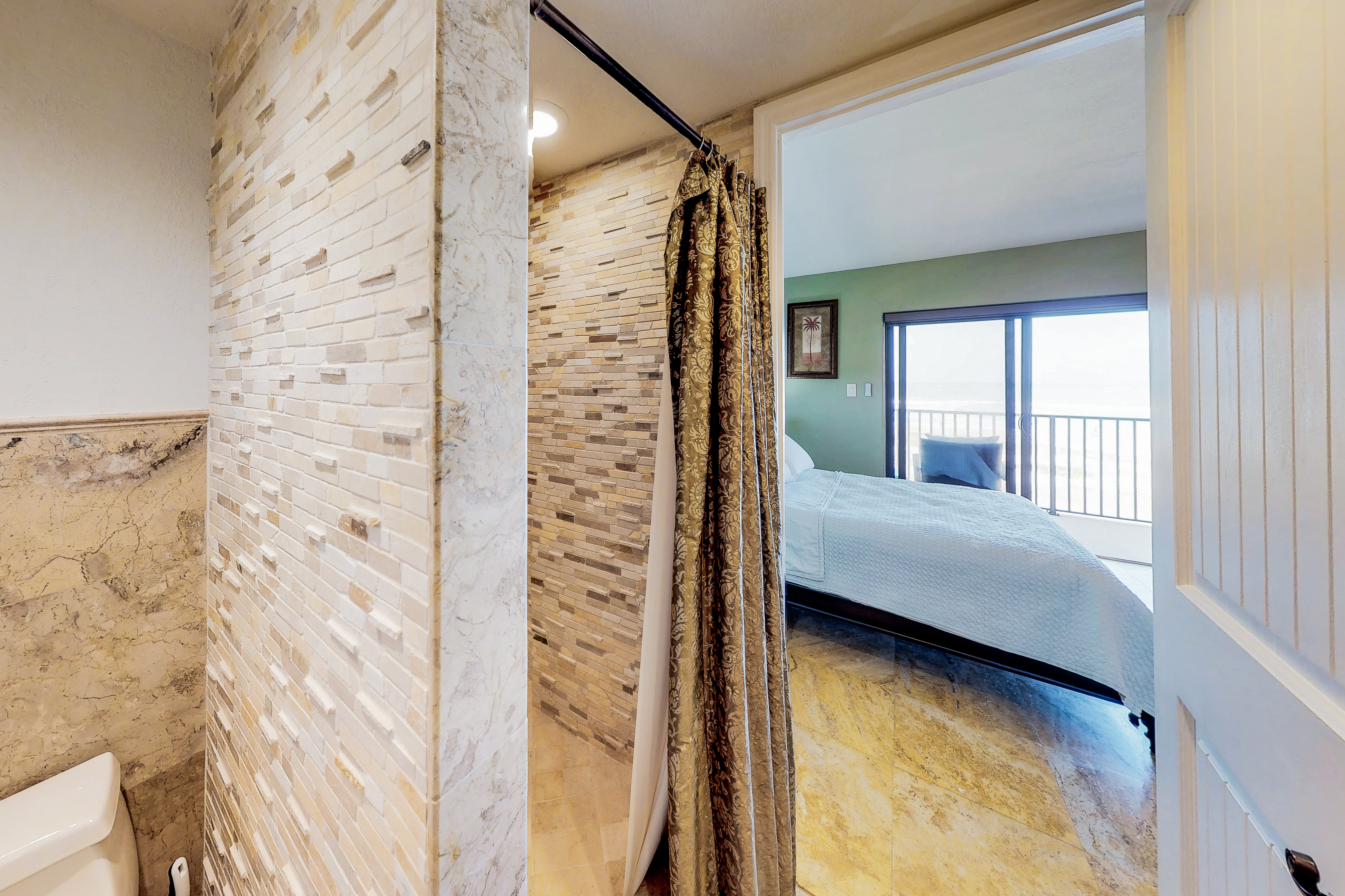Cocoa Beach Condo 904935