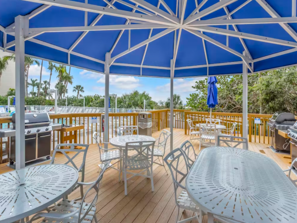 Fort Myers Beach Condo with 2 Bedrooms