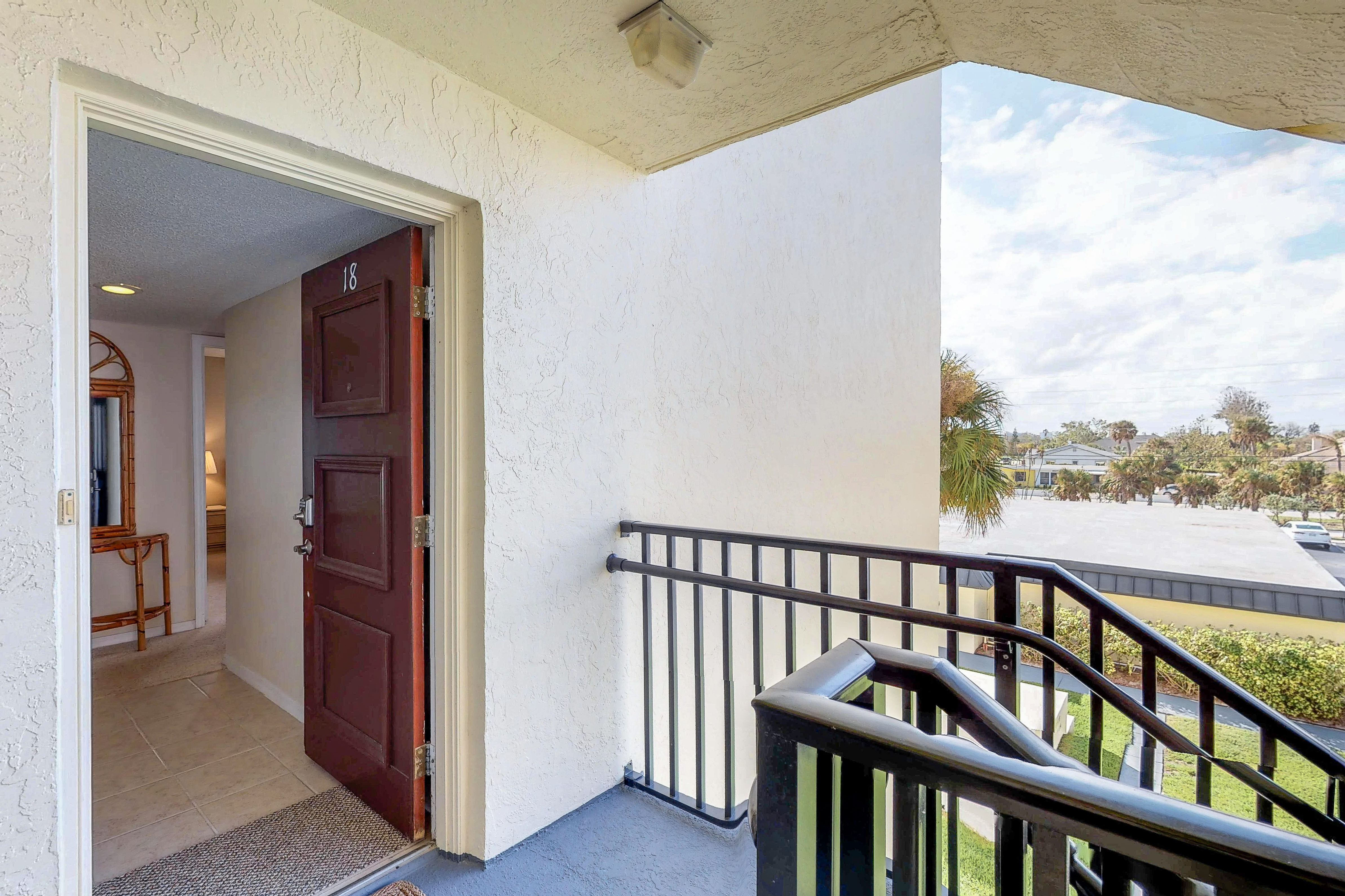 Cocoa Beach Condo 904939