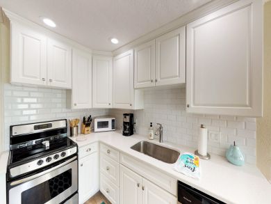 Cocoa Beach Home 904944 Cocoa Beach Home 904944