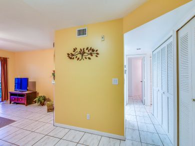 Fort Myers Condo 904954