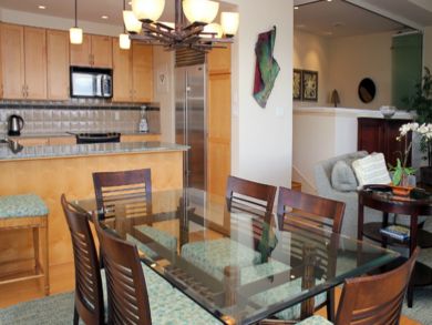 Dining room seats six