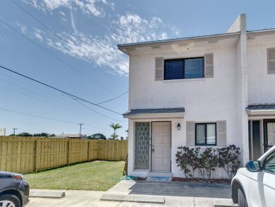 Cocoa Beach Condo 904964