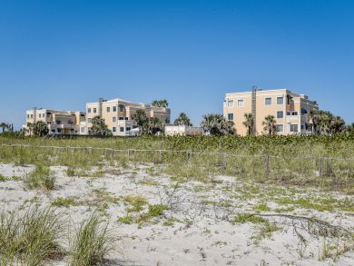 Cocoa Beach Condo 904965