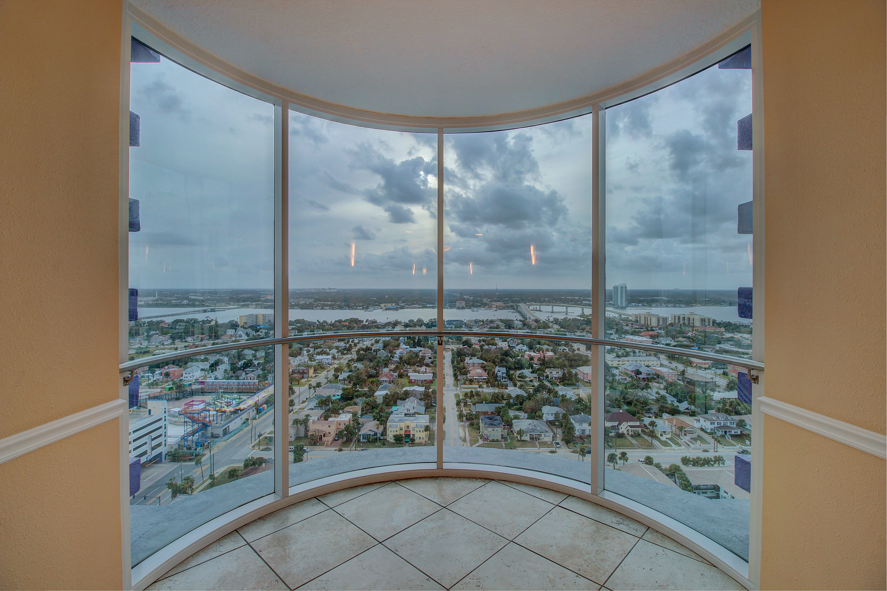 Daytona Beach Condo 904983