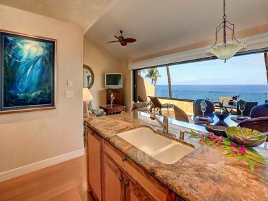 Kihei Luxury Vacation Condo Two Bedrooms Sleeps Six